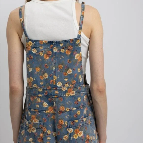 Blue Velvet NWT Overalls. Floral Printed Denim, Wide Leg, Lightweight - Picture 5 of 10